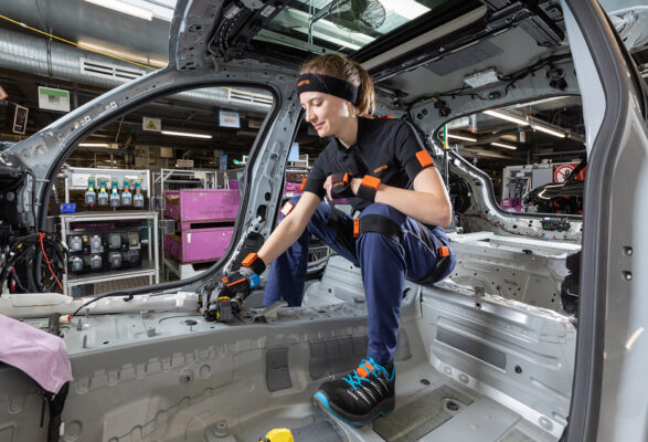 motion capture synchronized with hand interaction during automotive assembly work
